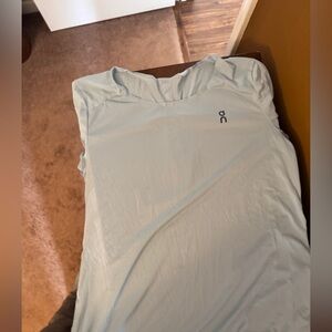 On Running Light Sea Green and Dark Grey Short Sleeve Top